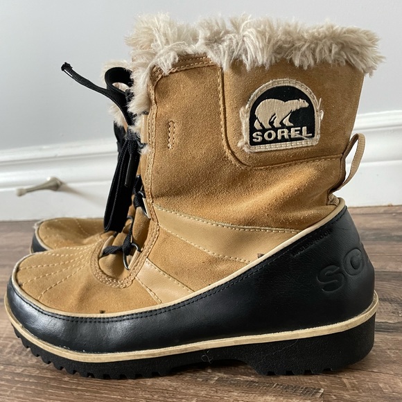 Sorel winter boots - Picture 1 of 3